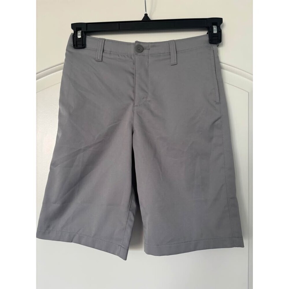 NWT Boys size 14 Under Armour Performance Golf Shorts Grey Flat Front Athletic S
